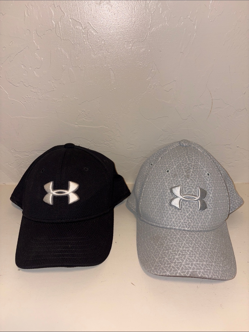 Under Armour Kids Caps - Black and Light Gray